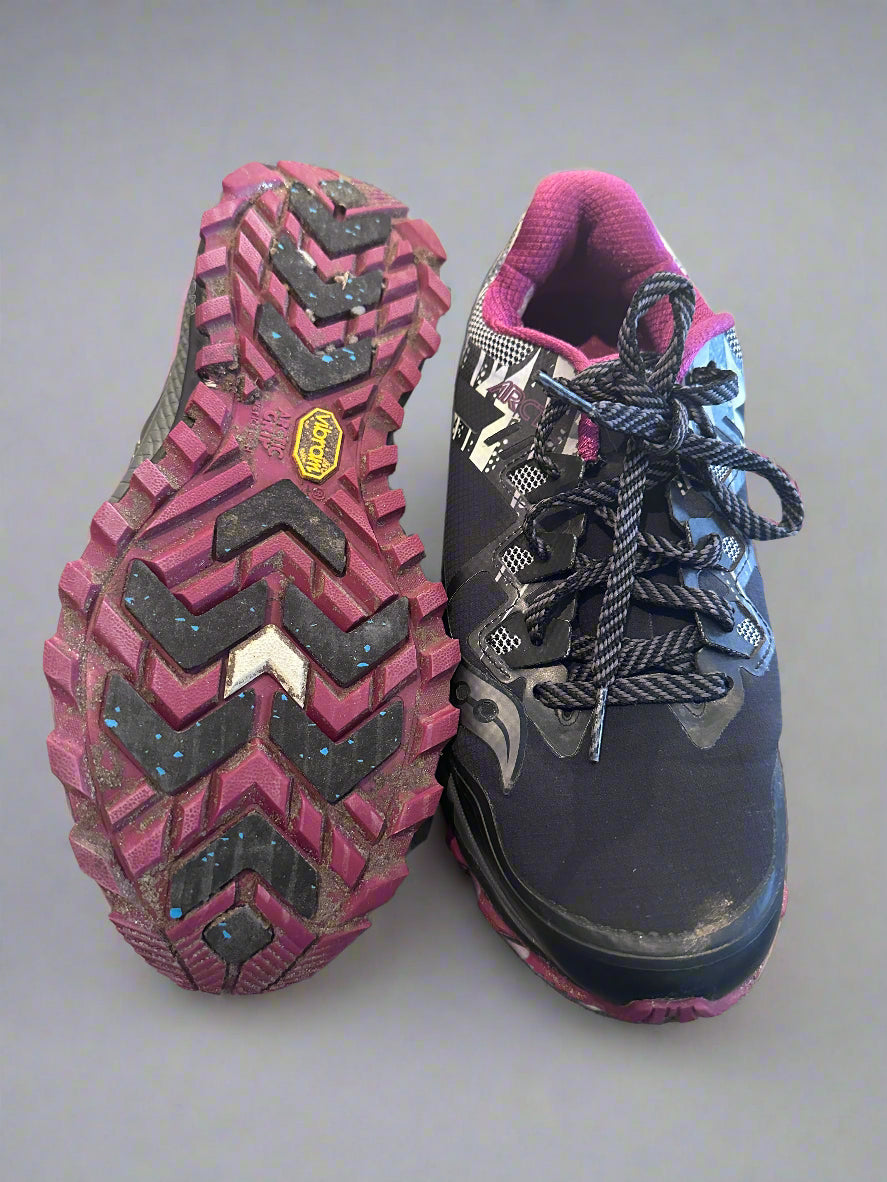 Preloved Saucony Arctic W