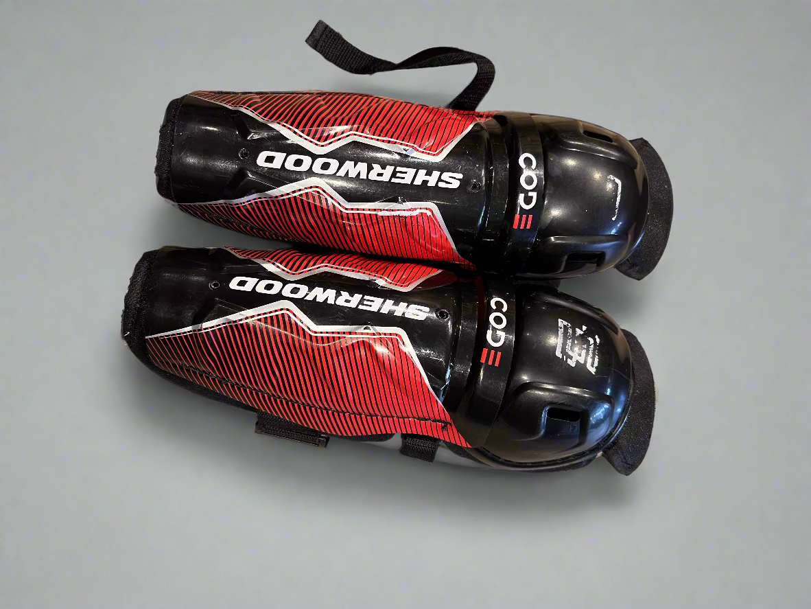 Pre Loved Youth 10 Shin Pads