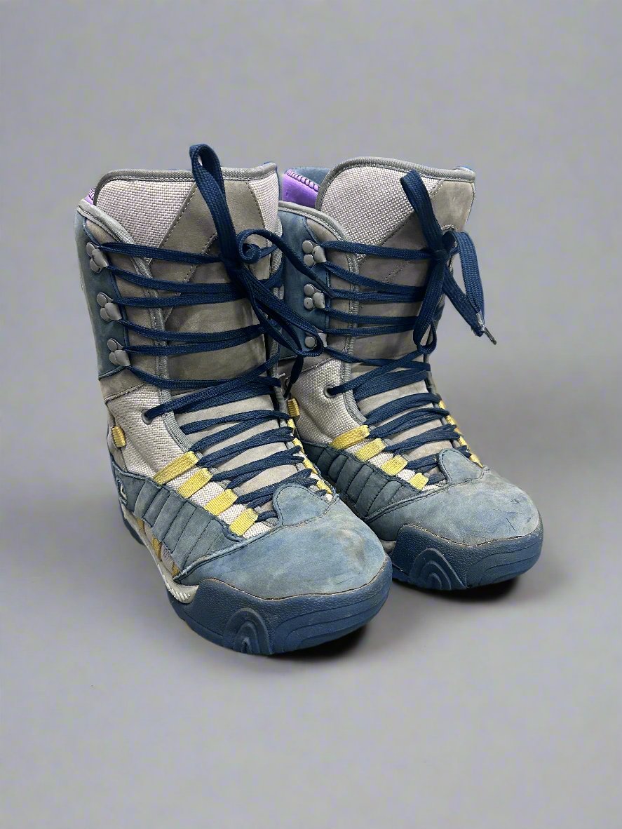 W Snowboard Boots 10