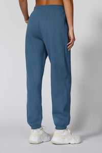 THE COMFORT WOMEN'S RELAXED JOGGER