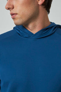 TRAVERSE HOODIE WITH ZIP POCKETS